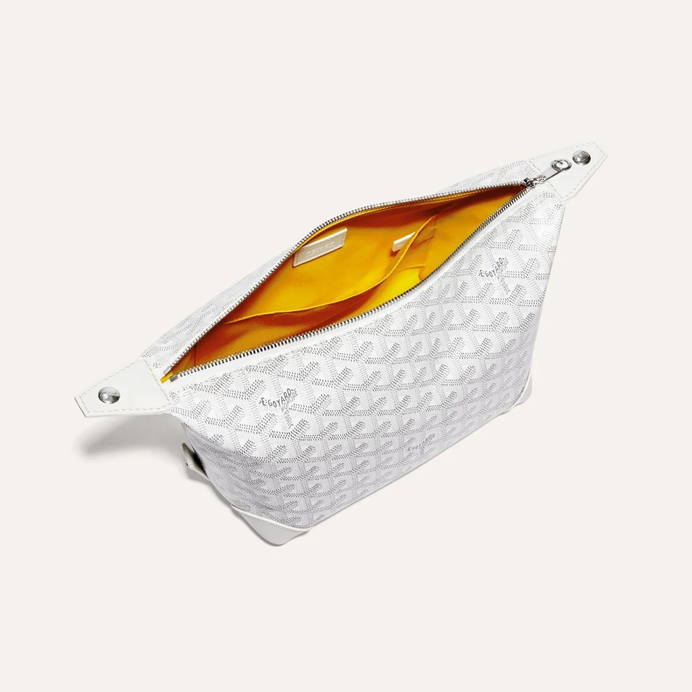 White Bowling 25 Toiletry Bag