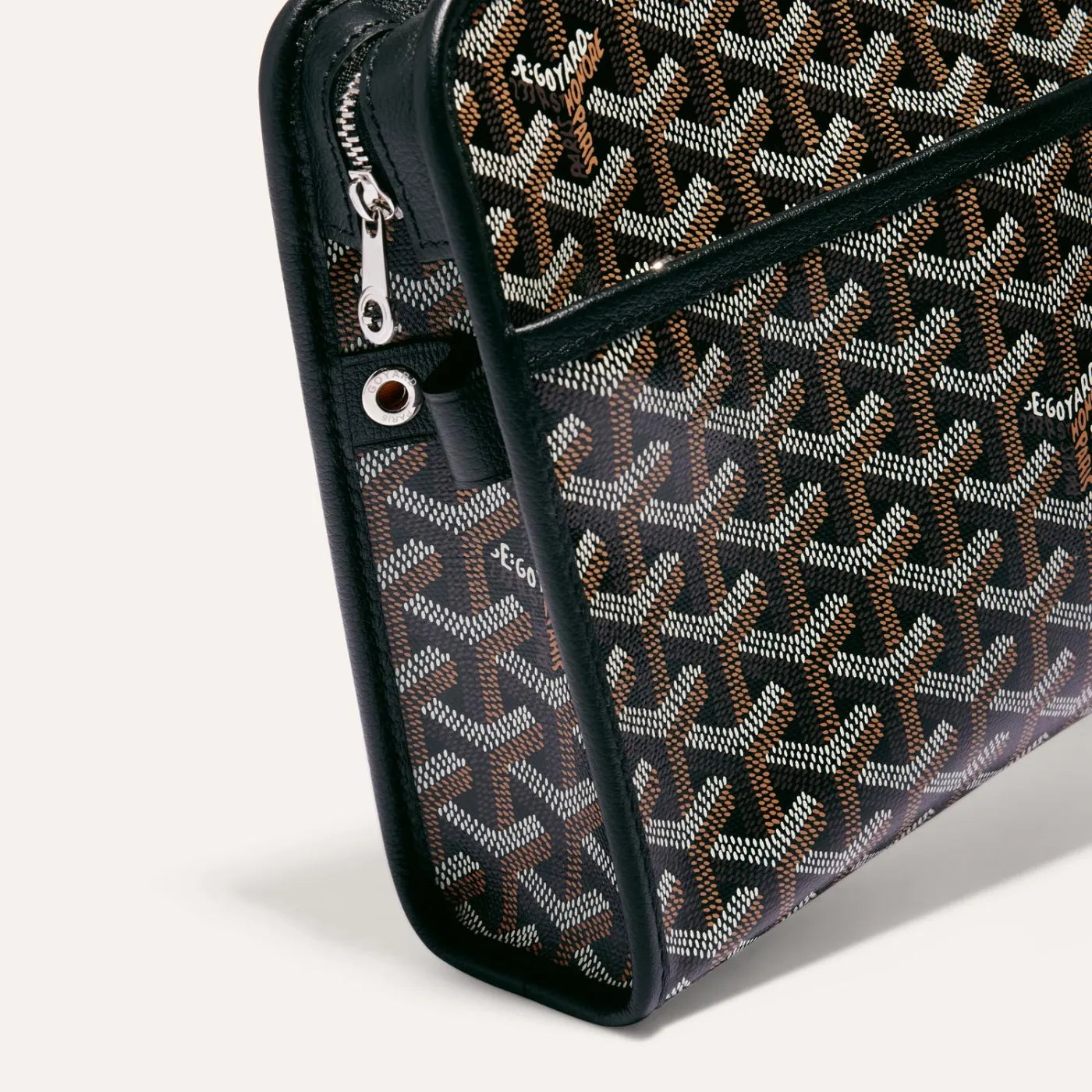 Black Jouvence MM Toiletry Bag