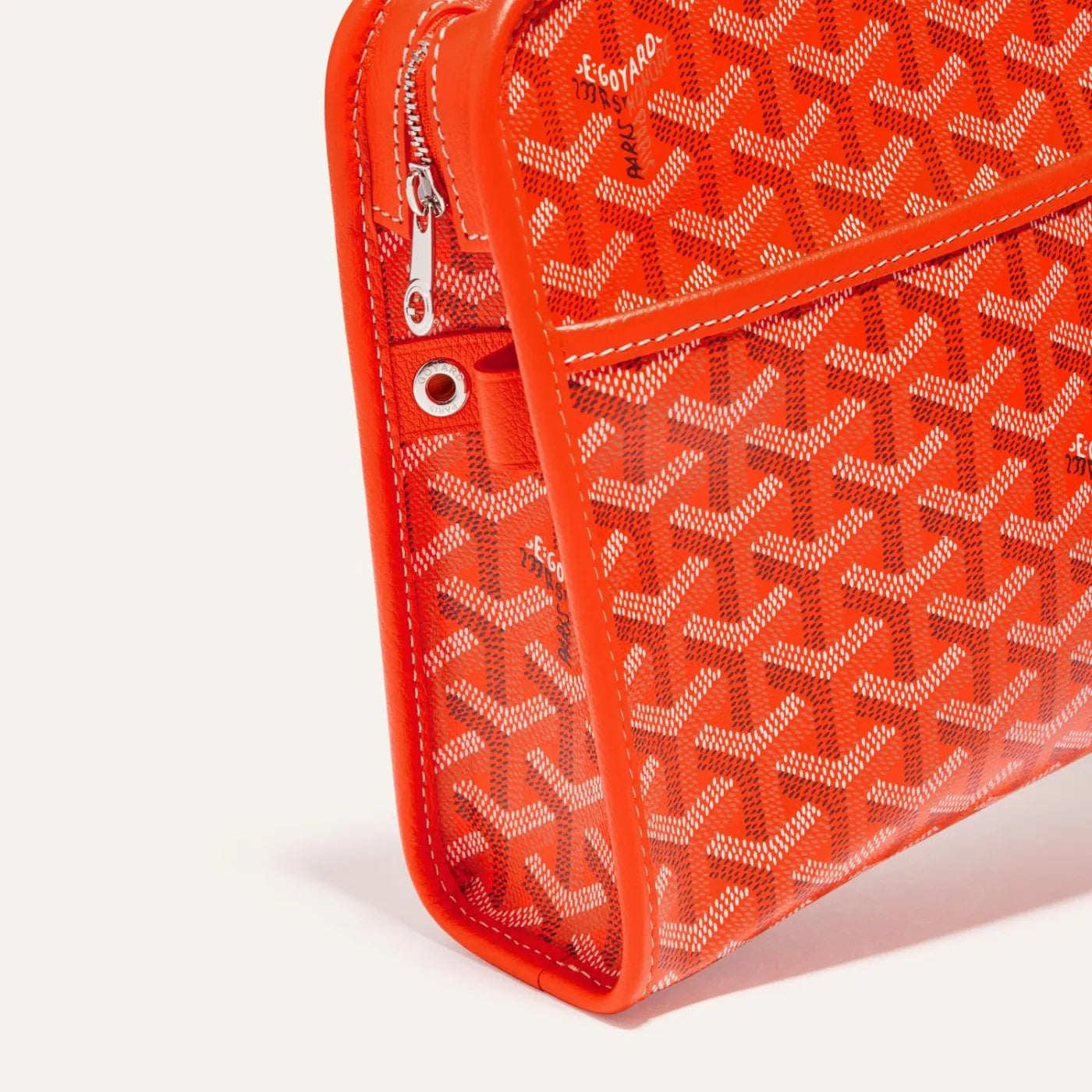 Orange Jouvence MM Toiletry Bag