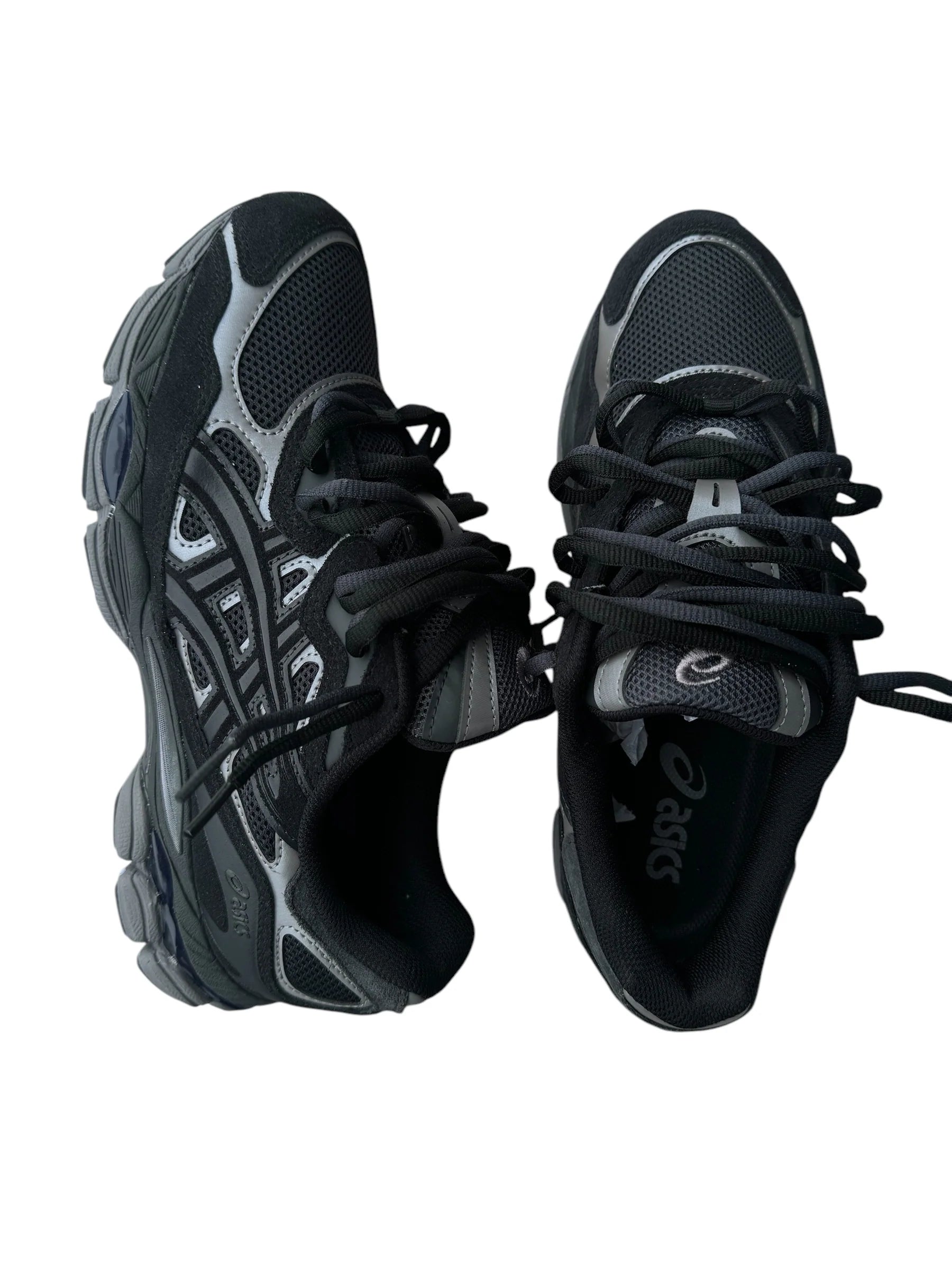ASICS Gel-NYC
Graphite Grey Black