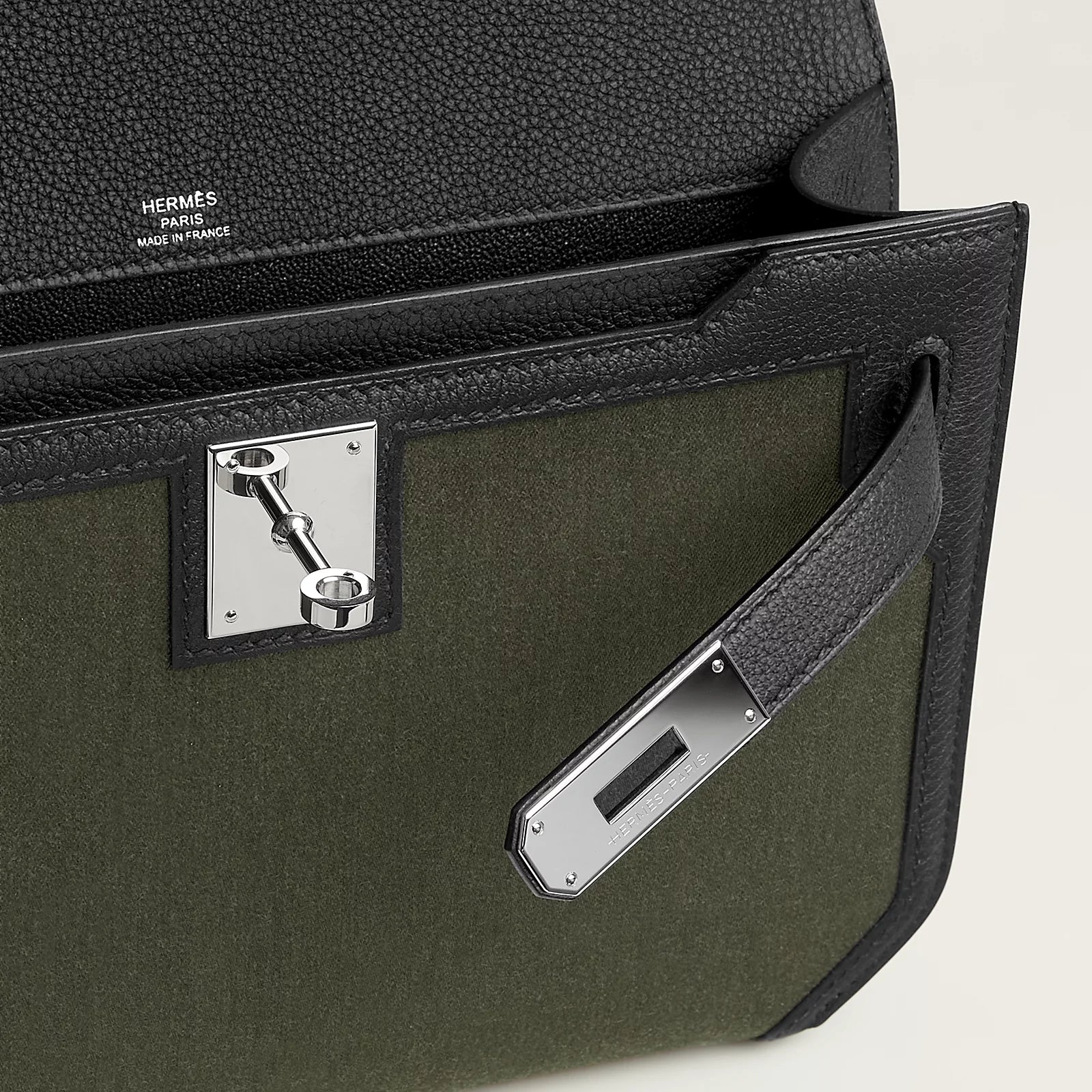Tourbe / Noir Kelly depeches 25 pouch