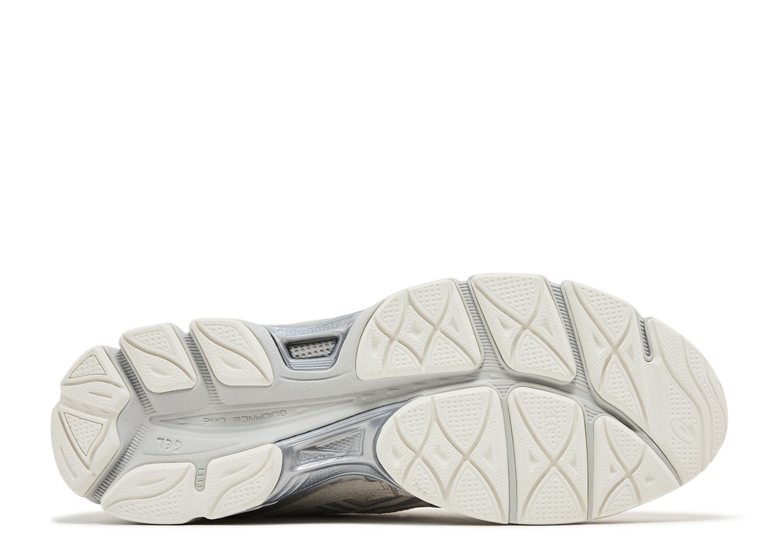 ASICS Gel-NYC
Cream Grey