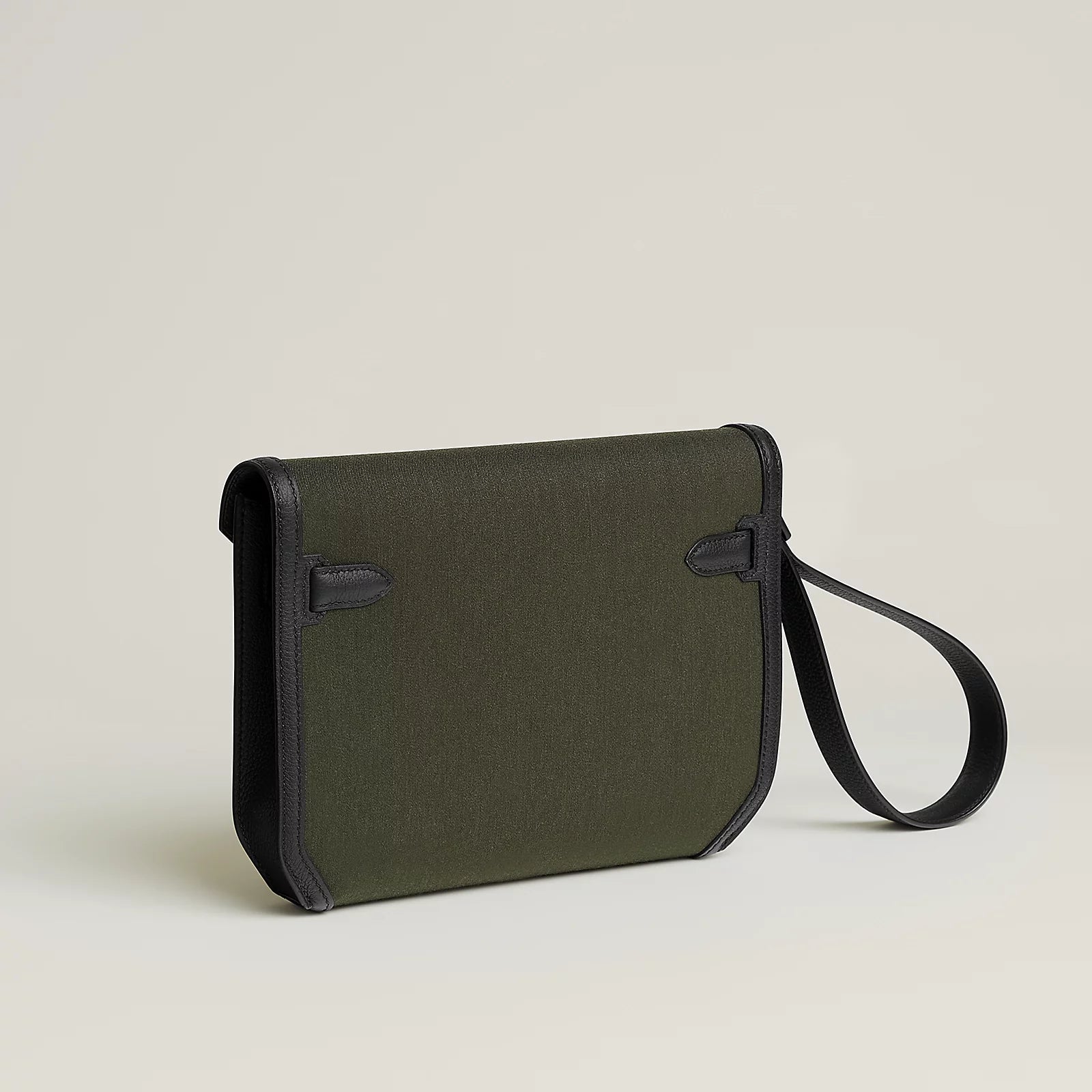 Tourbe / Noir Kelly depeches 25 pouch
