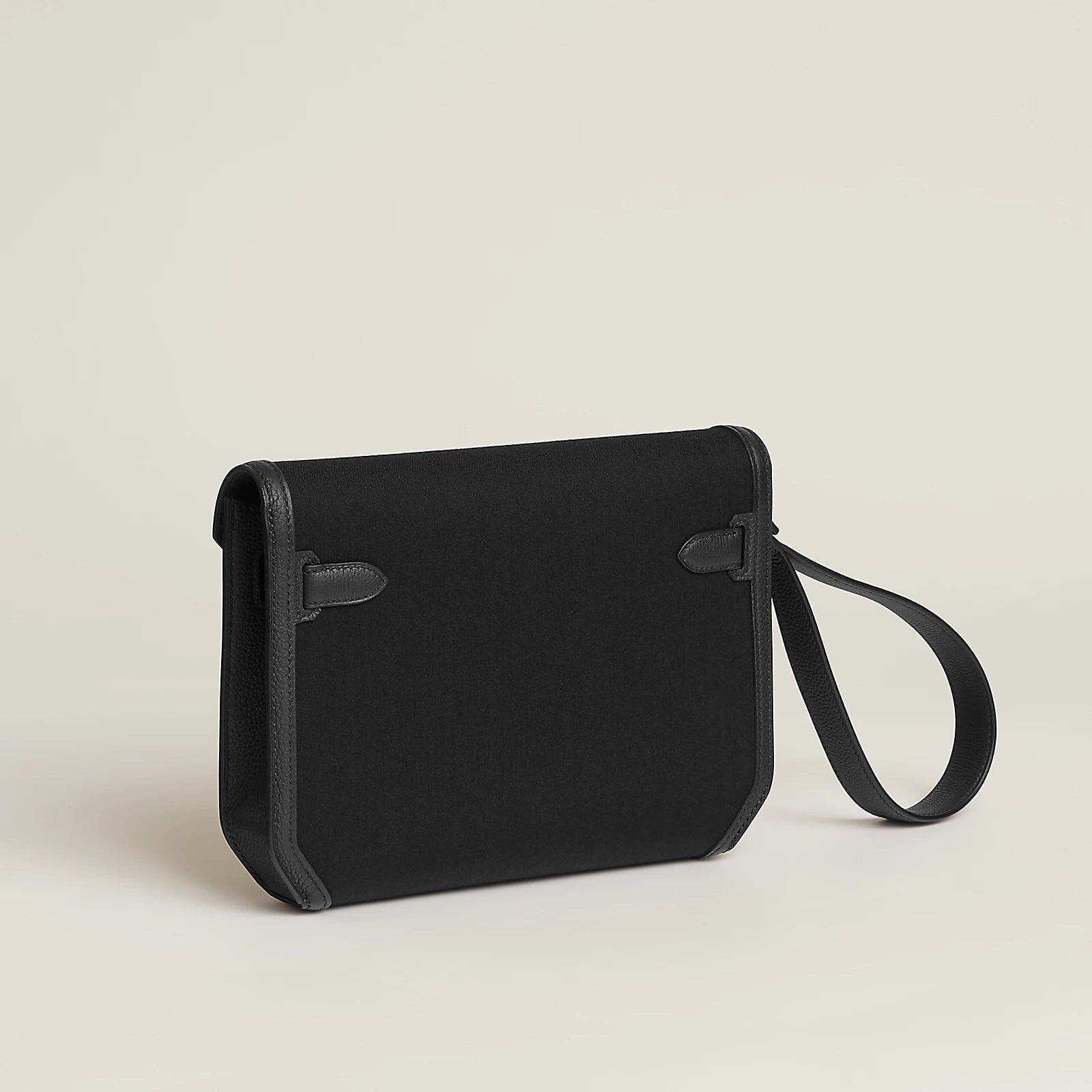 Noir / Noir Kelly depeches 25 pouch