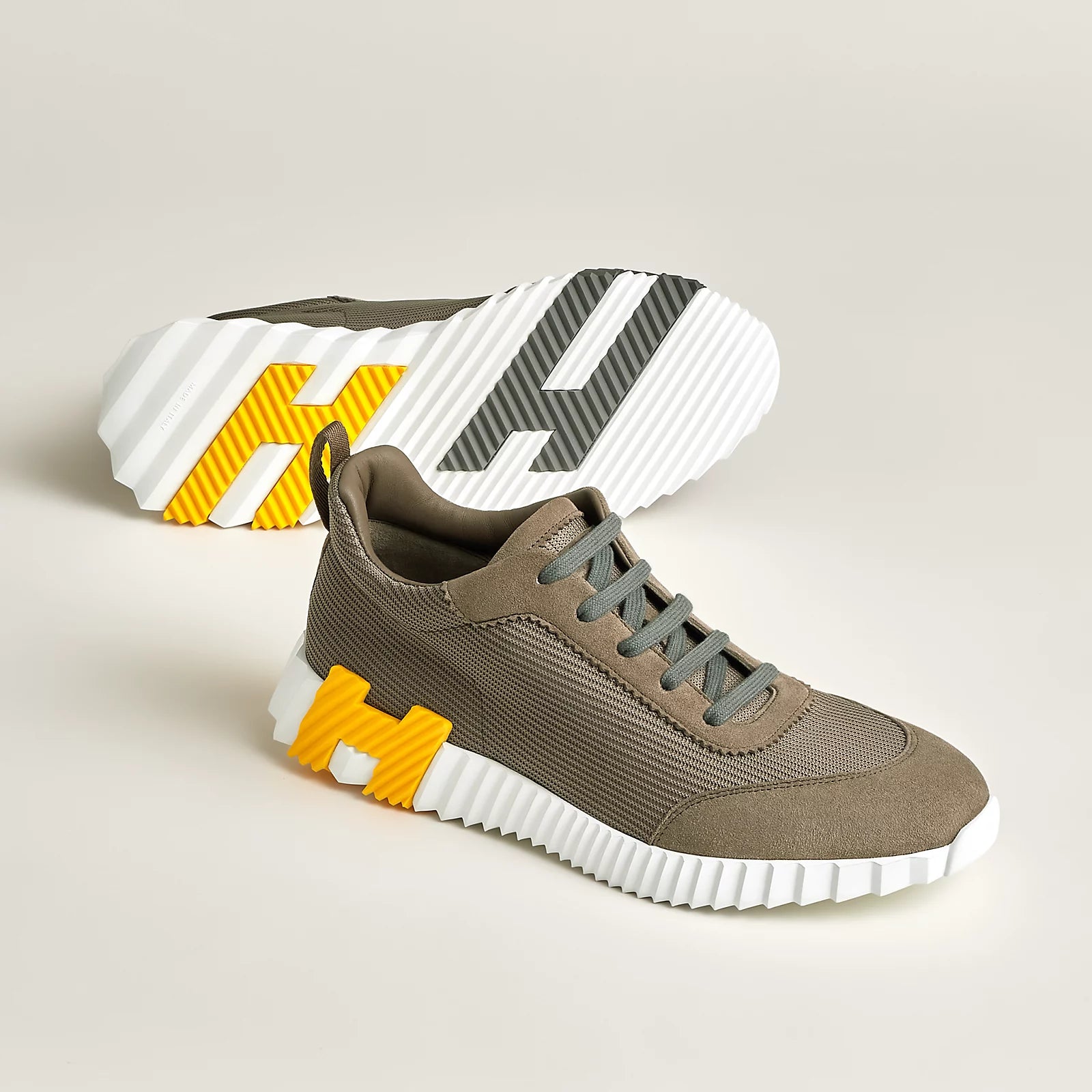 Étoupe Yellow H Bouncing sneaker