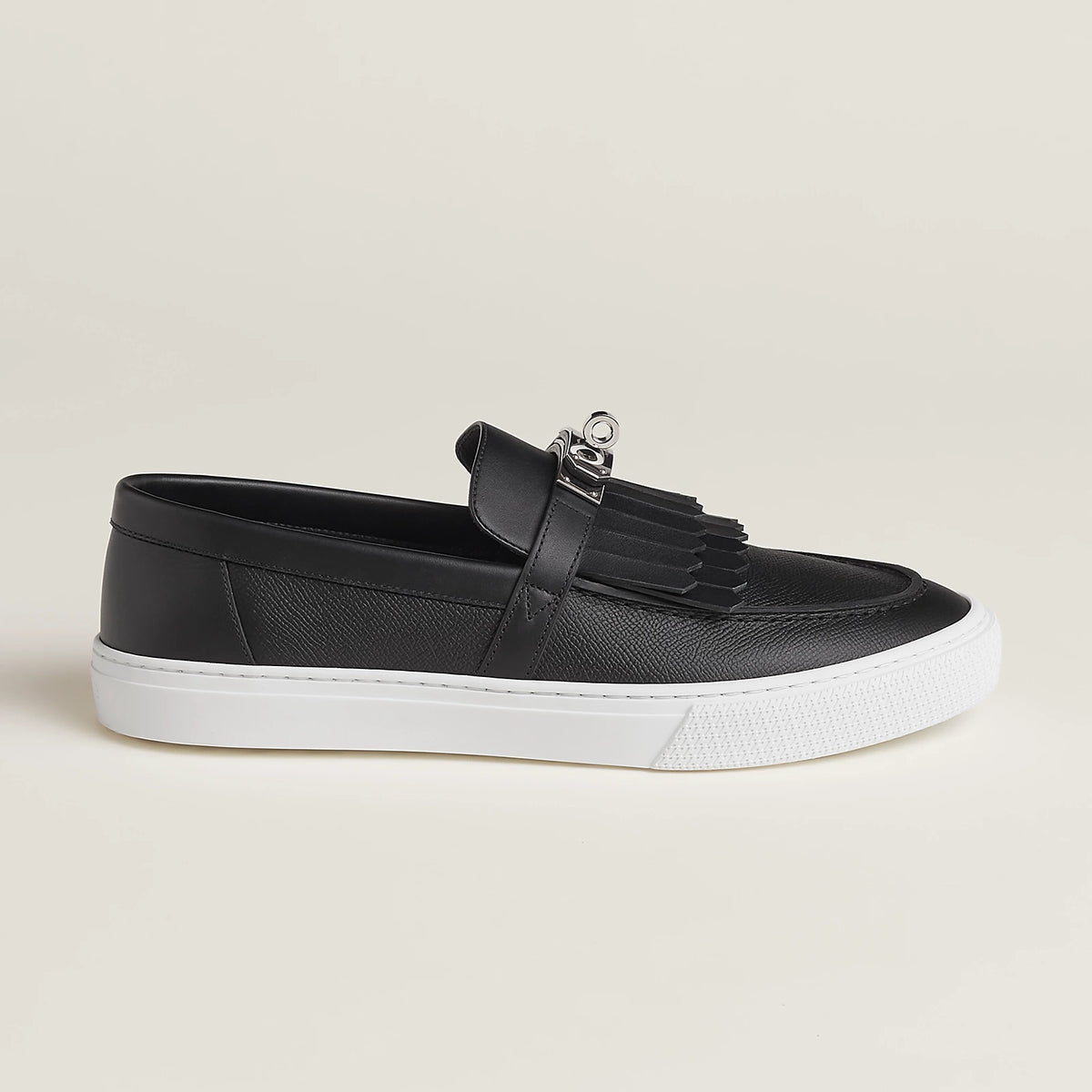 Noir Fringe Game slip-on sneaker