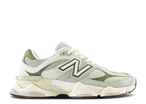 New Balance 9060
Olivine