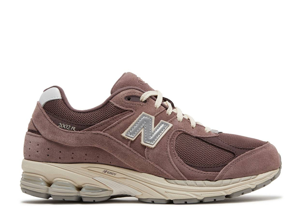 New Balance 2002R
Black Fig