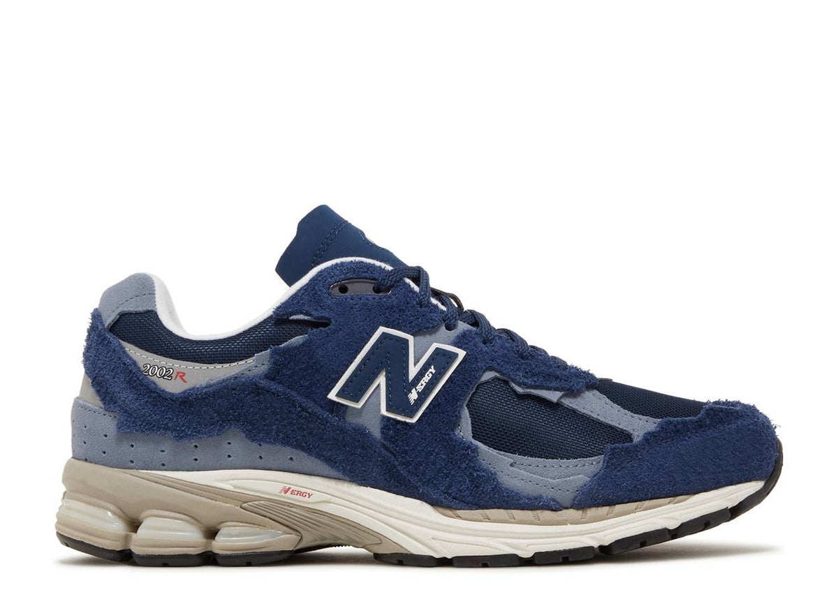 New Balance 2002R
Protection Pack Navy Grey