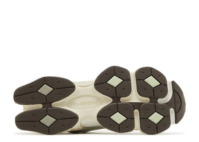 New Balance 9060
Olivine