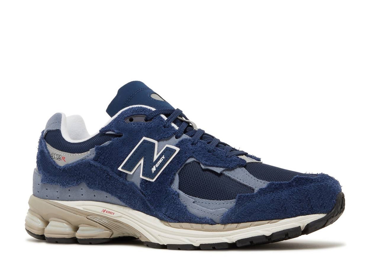 New Balance 2002R
Protection Pack Navy Grey